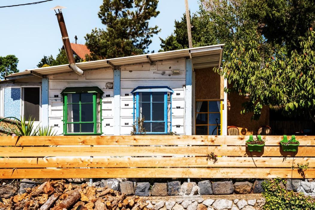 Si-Har Chalets Nimrod エクステリア 写真