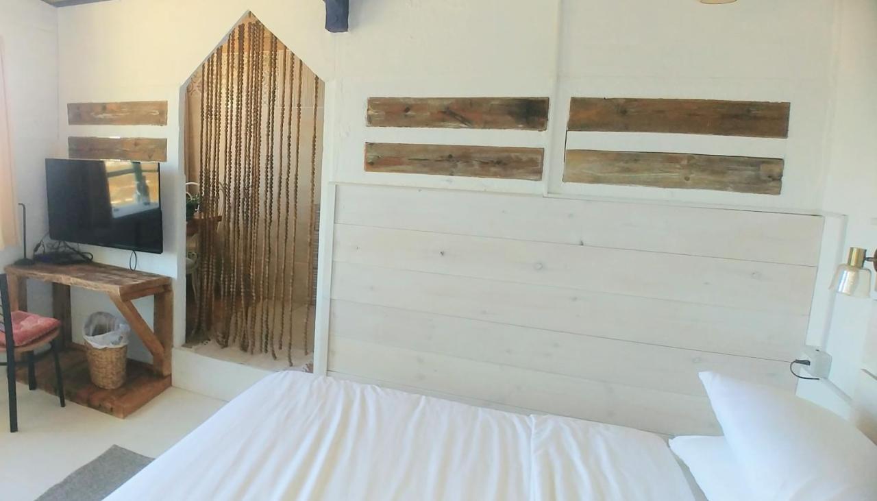 Si-Har Chalets Nimrod エクステリア 写真