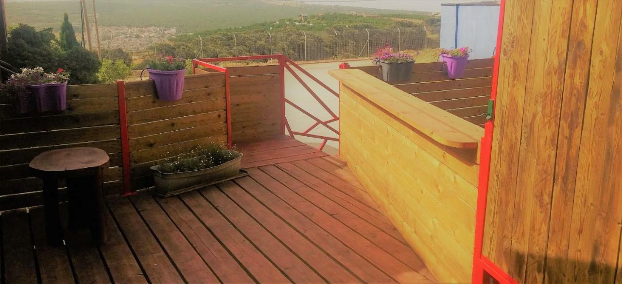 Si-Har Chalets Nimrod エクステリア 写真